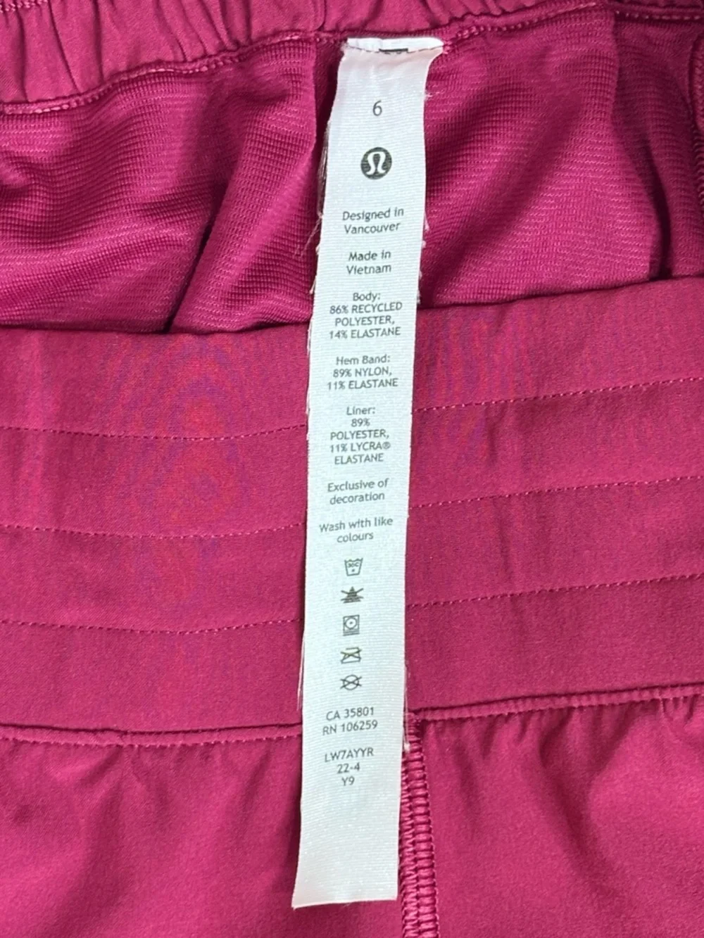 Lululemon Berry Magenta Run Shorts Size 6 Athletic Lightweight Activewear